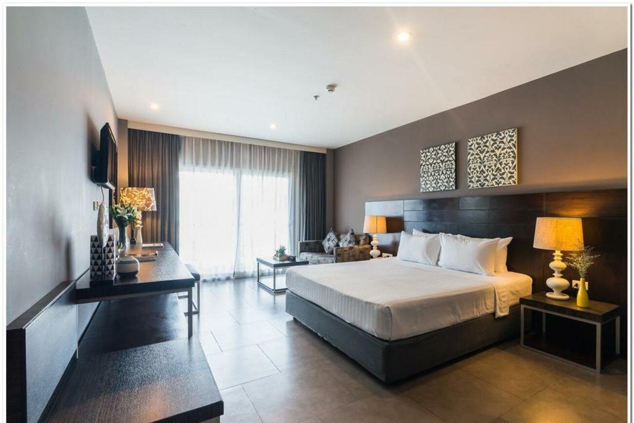 Sea Me Spring Tree Hotel (Adults Only) Pattaya Dış mekan fotoğraf