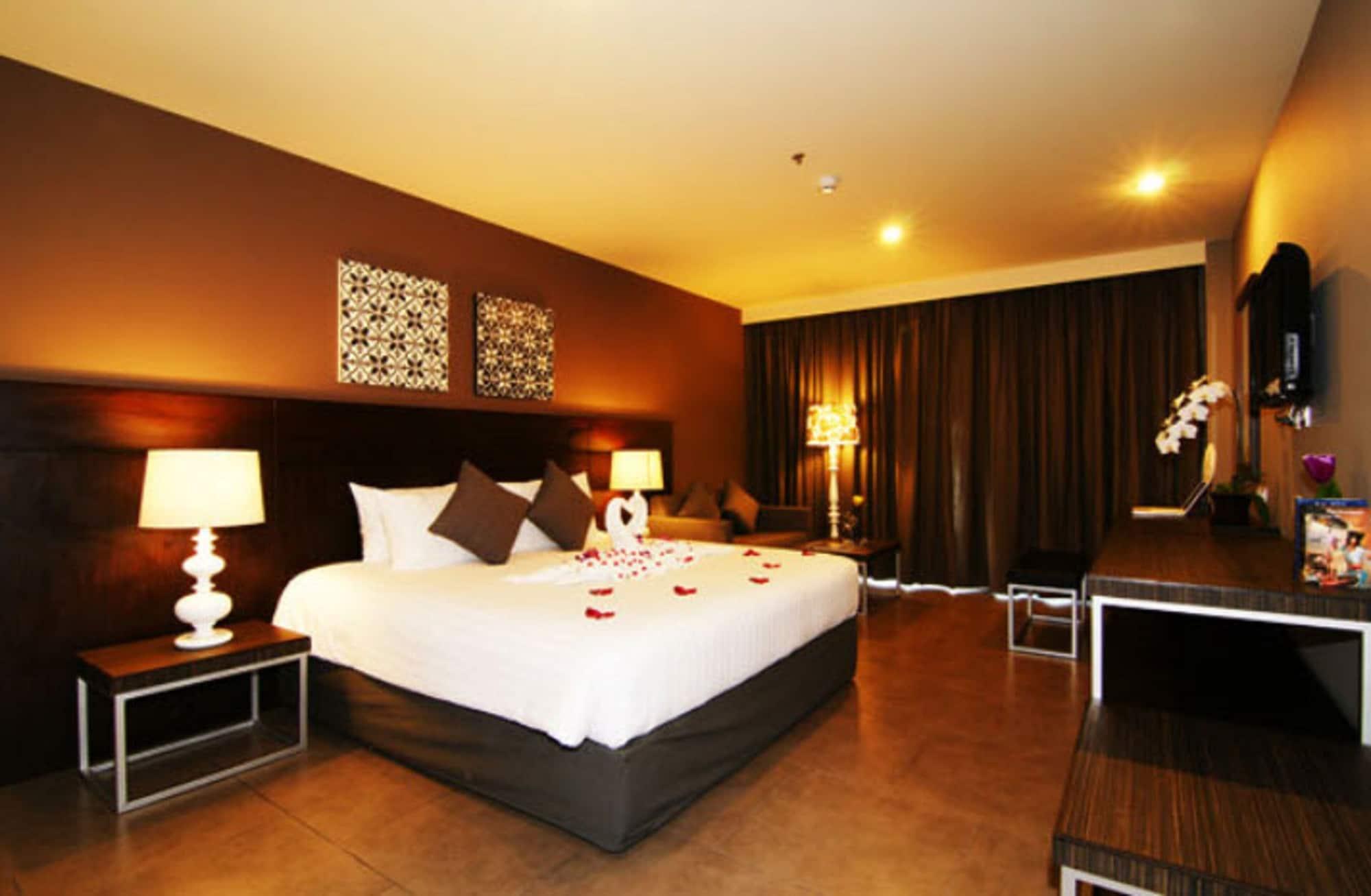 Sea Me Spring Tree Hotel (Adults Only) Pattaya Dış mekan fotoğraf