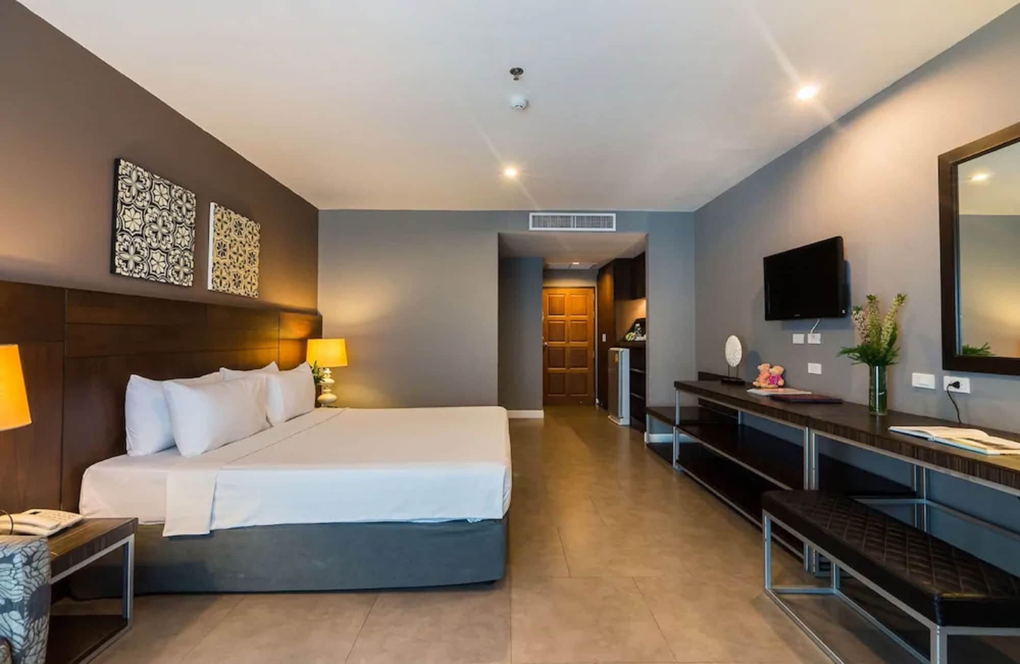 Sea Me Spring Tree Hotel (Adults Only) Pattaya Dış mekan fotoğraf
