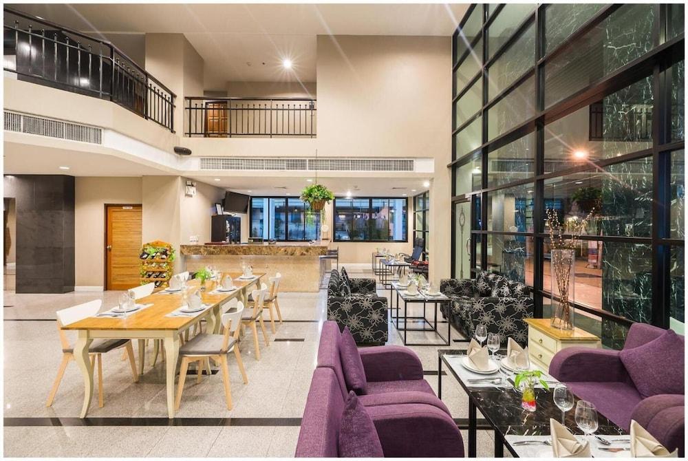 Sea Me Spring Tree Hotel (Adults Only) Pattaya Dış mekan fotoğraf