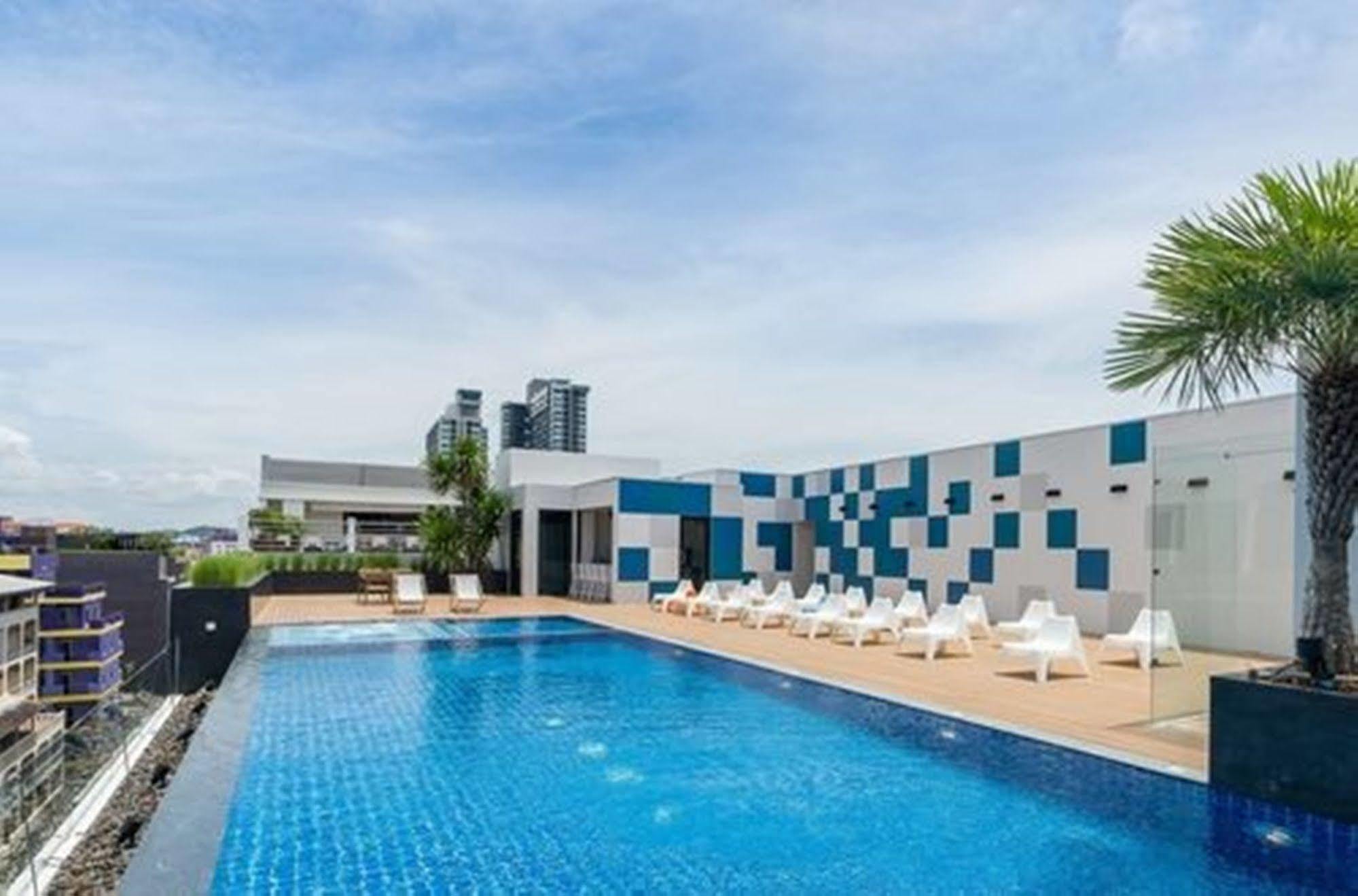 Sea Me Spring Tree Hotel (Adults Only) Pattaya Dış mekan fotoğraf